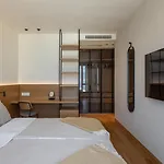 Aqua & Terra سلاتين