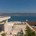 Aqua & Terra فيلة *