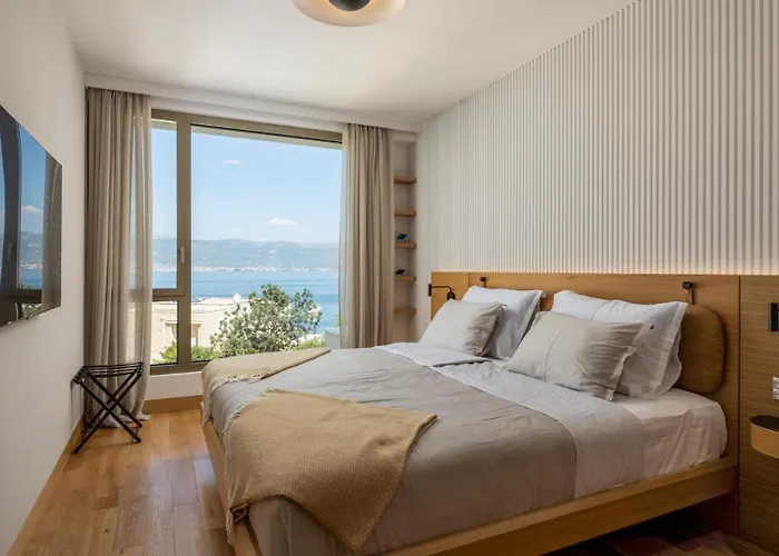 Aqua & Terra Villa *