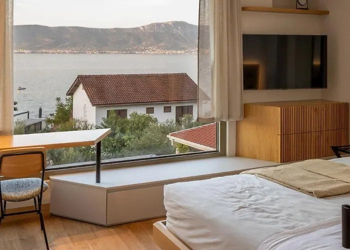 Aqua & Terra Villa *