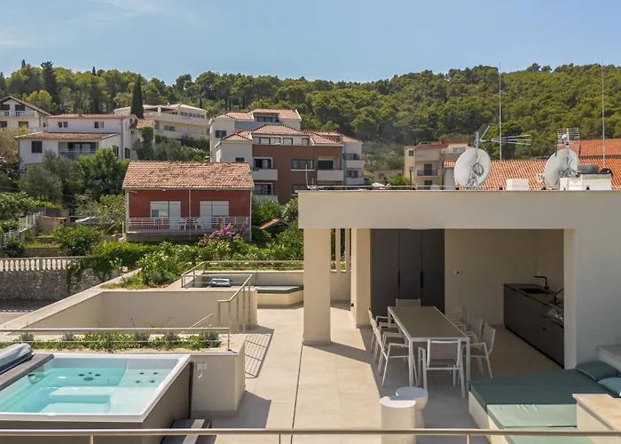 Aqua & Terra Villa Slatine