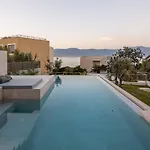 Aqua & Terra Vila
