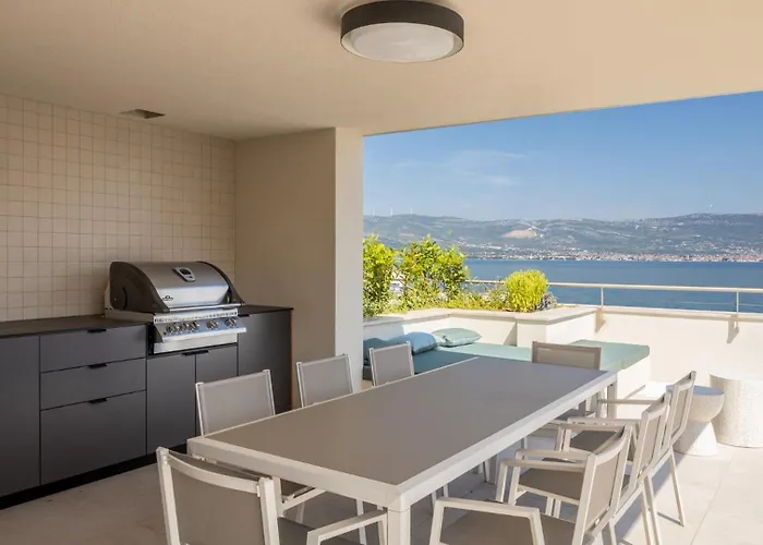 Aqua & Terra 슬라티네