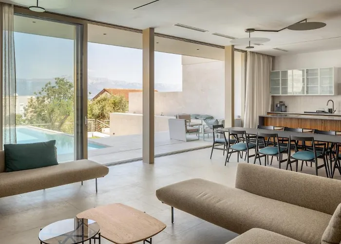 Aqua & Terra Villa